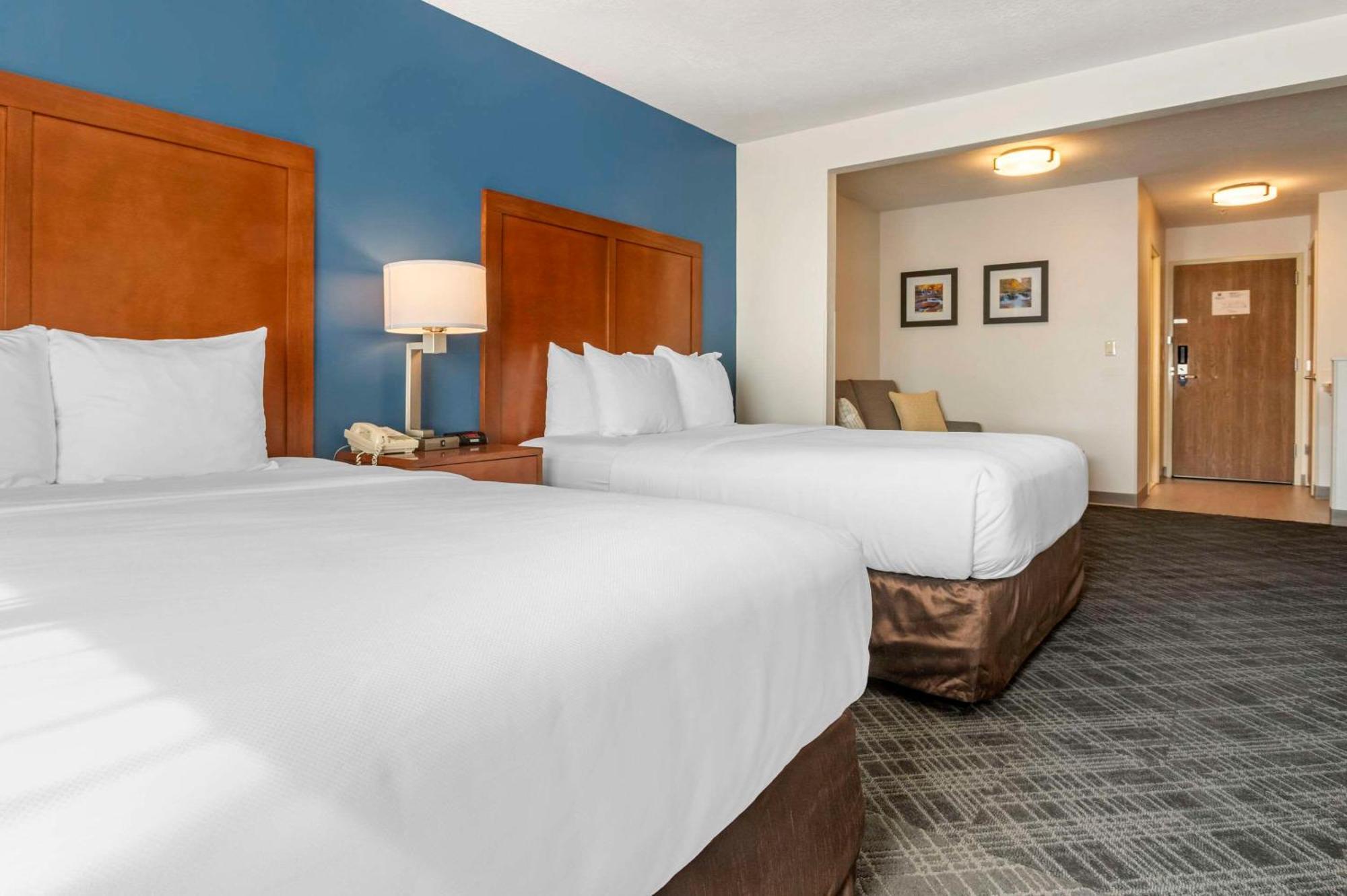 Comfort Inn & Suites Beaver - Interstate 15 North Exterior photo