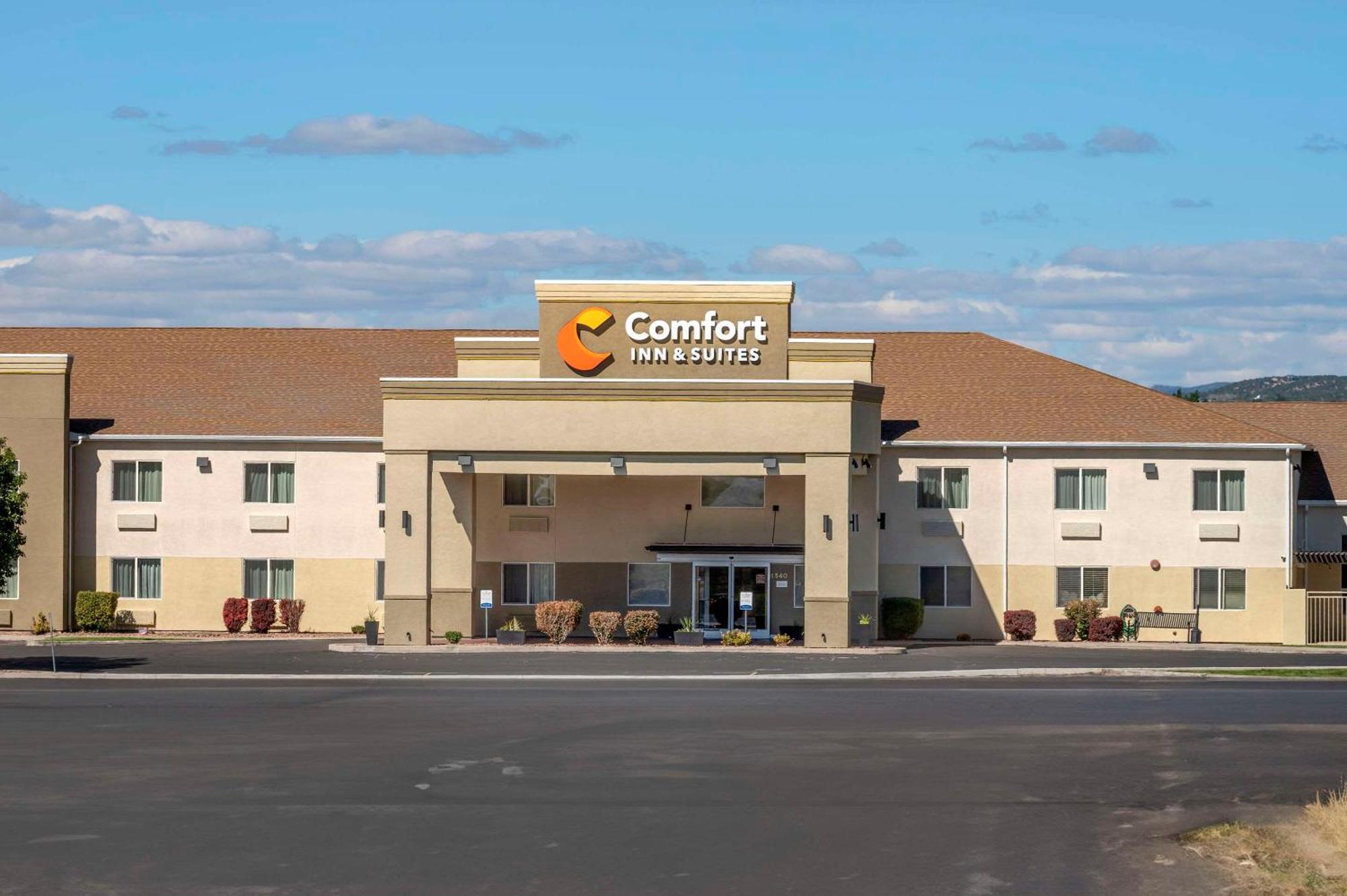 Comfort Inn & Suites Beaver - Interstate 15 North Exterior photo